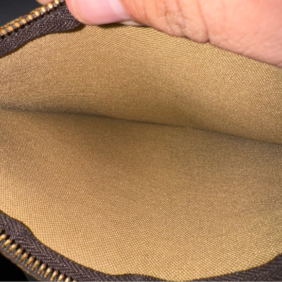 LV Neverfull Monogram Pochette Wristlet Pouch Clutch Good Condition - Picture 8 of 8